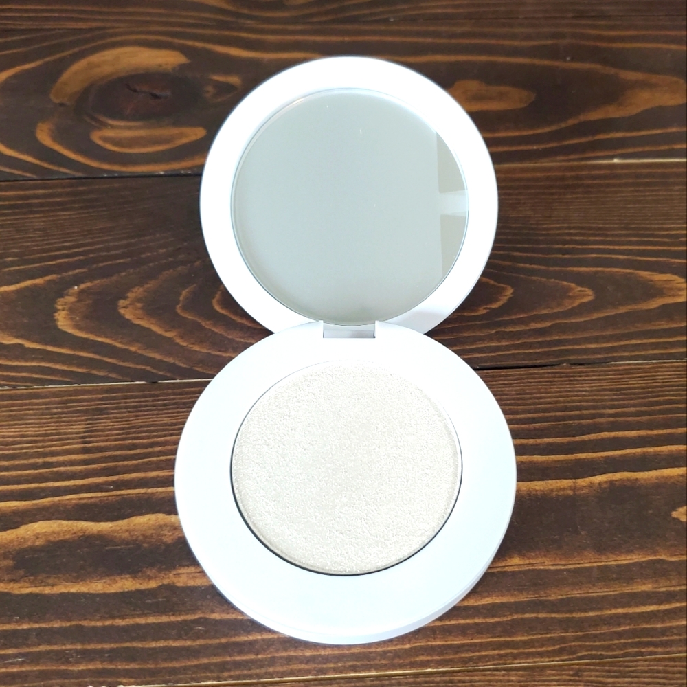 Makeup By Mario Soft Glow Highlighter - Opal